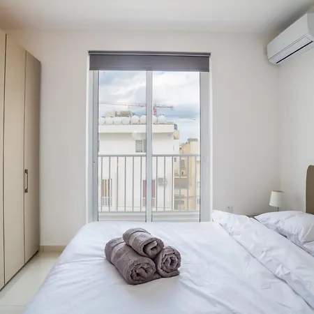 Bnbnova - Private Penthouse With Terrace Spinola Bay *