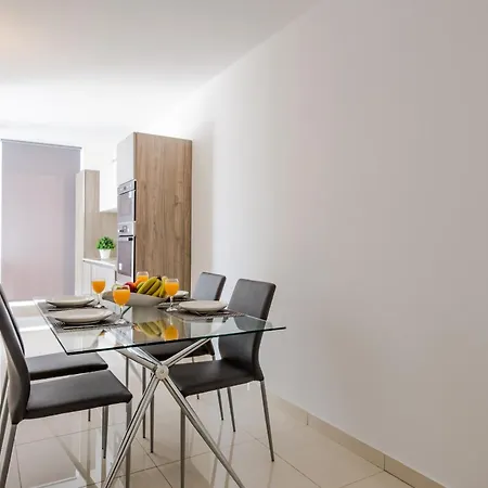 Bnbnova - Private Penthouse With Terrace Spinola Bay Апартаменты Сент Джулианс