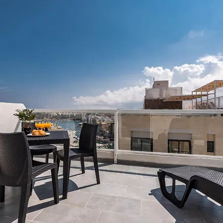 Апартаменты Bnbnova - Private Penthouse With Terrace Spinola Bay